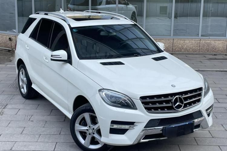 Mercedes-Benz Classe M ML 300 4MATIC Année 2012  - voiture d’occasion